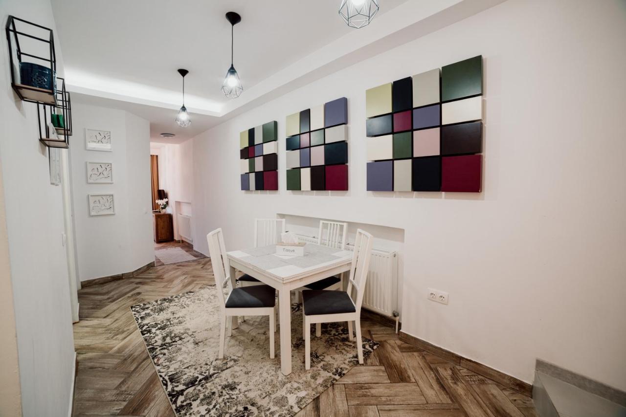 Garden Apartament Petrila المظهر الخارجي الصورة