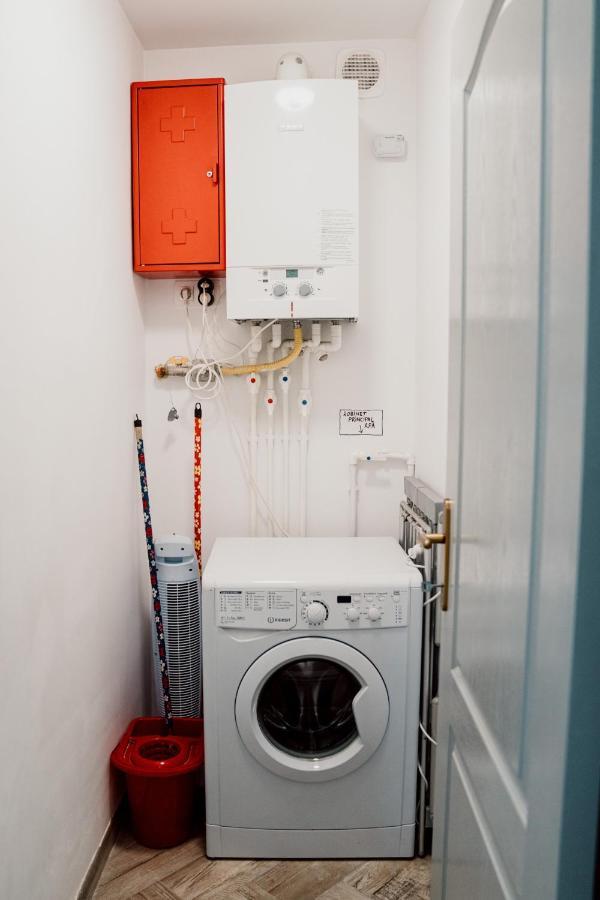 Garden Apartament Petrila المظهر الخارجي الصورة
