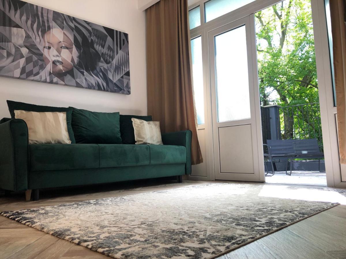 Garden Apartament Petrila المظهر الخارجي الصورة